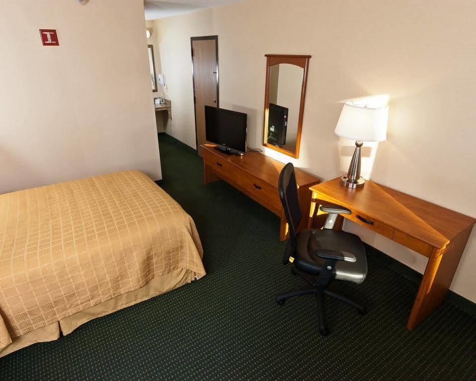 Quality Inn Tupelo Εξωτερικό φωτογραφία