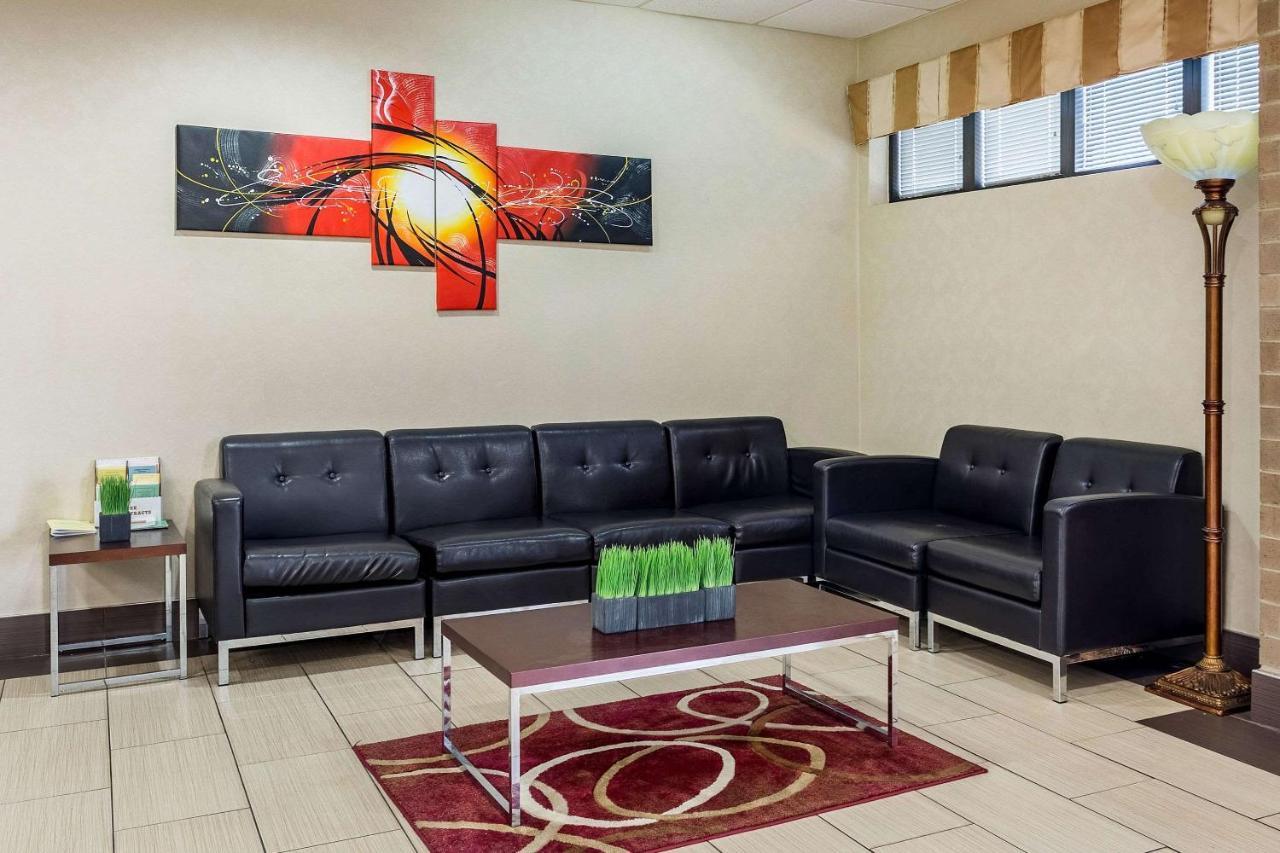 Quality Inn Tupelo Εξωτερικό φωτογραφία