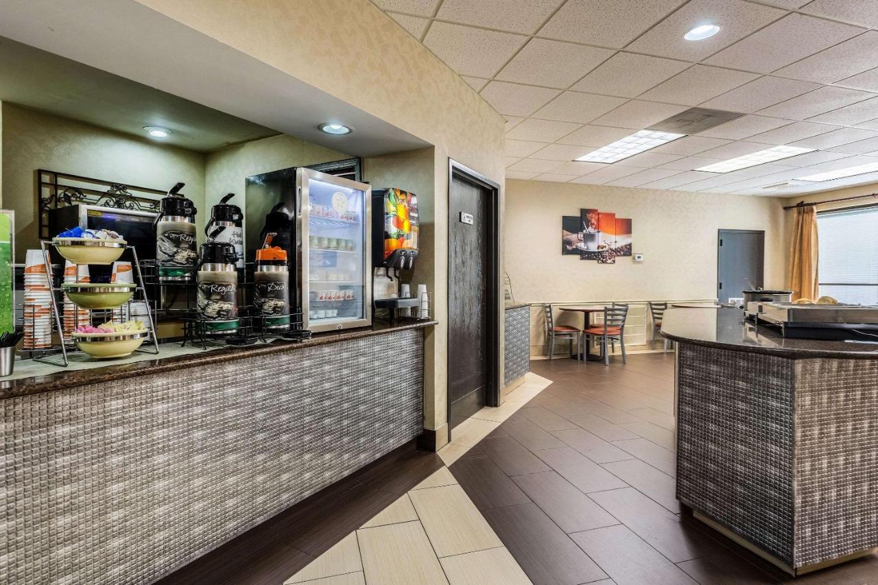 Quality Inn Tupelo Εξωτερικό φωτογραφία