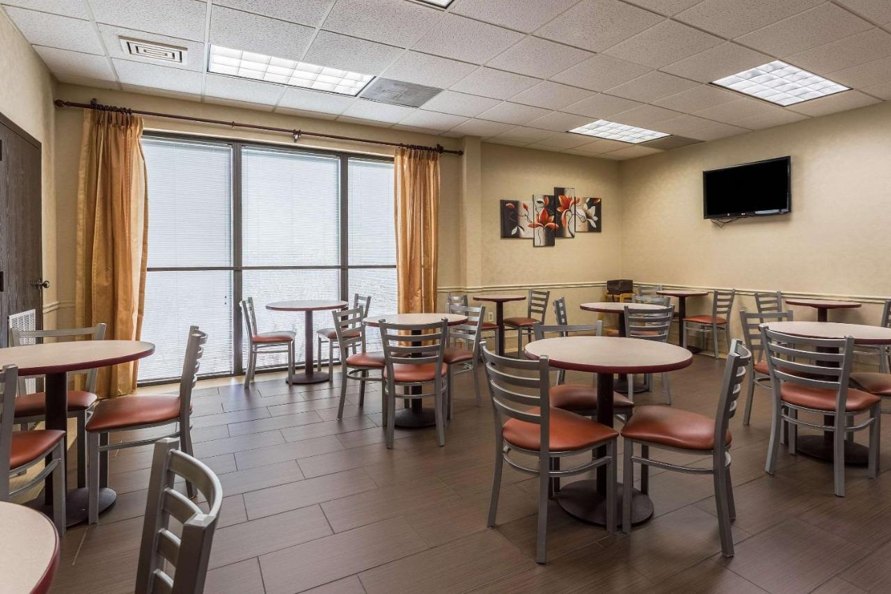 Quality Inn Tupelo Εξωτερικό φωτογραφία