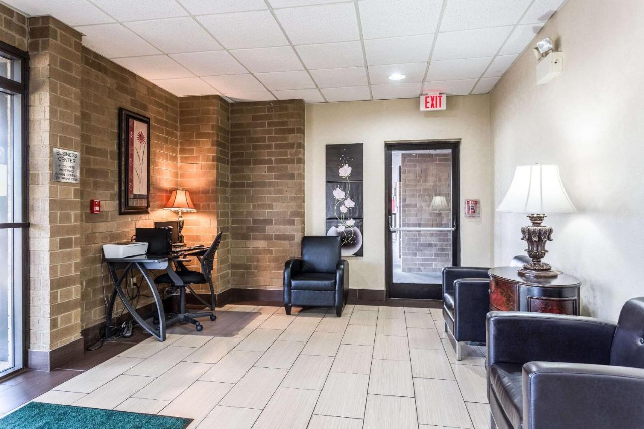 Quality Inn Tupelo Εξωτερικό φωτογραφία