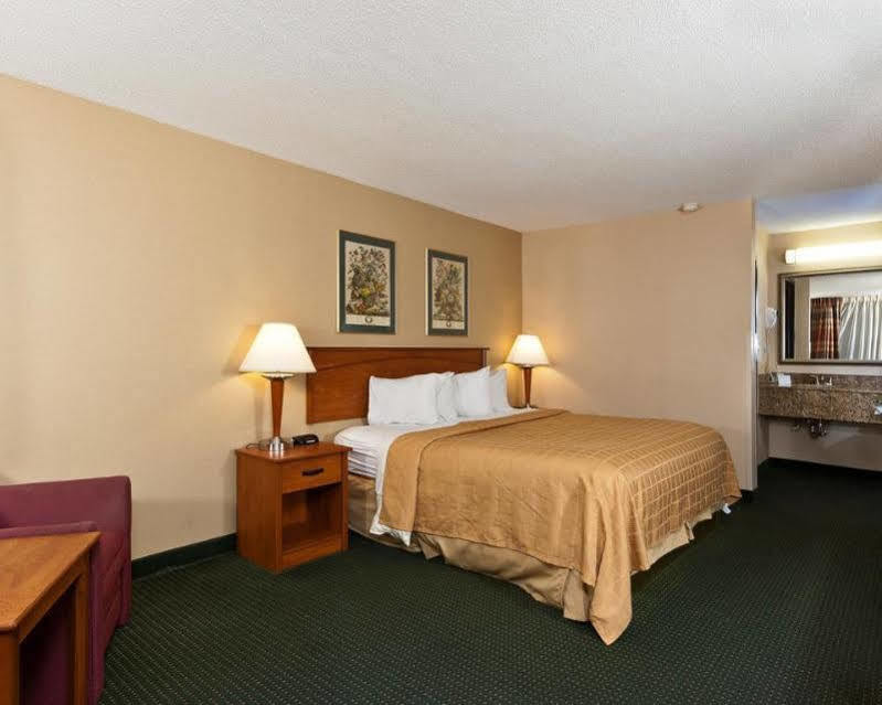 Quality Inn Tupelo Εξωτερικό φωτογραφία