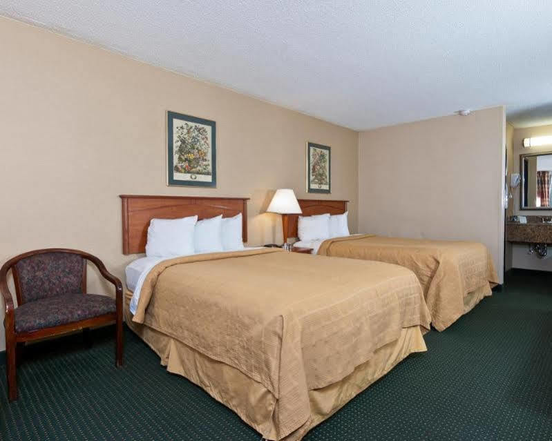 Quality Inn Tupelo Εξωτερικό φωτογραφία